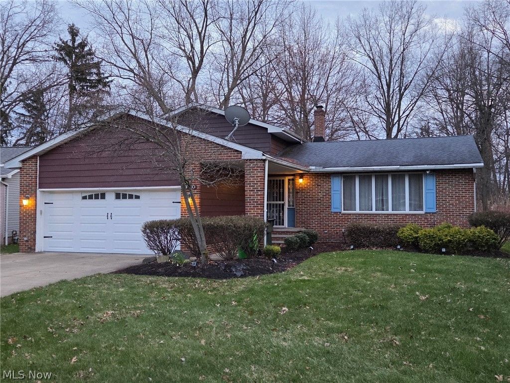 Photo of 980 Carlone Place, South Euclid, OH 44121 (MLS # 5196583)