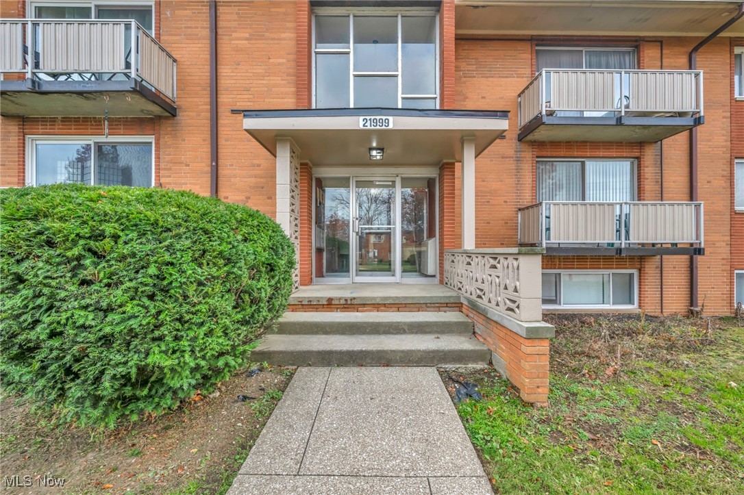 21999 River Oaks Drive F3