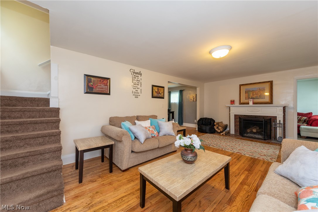 J L Press Crown Point - Residential