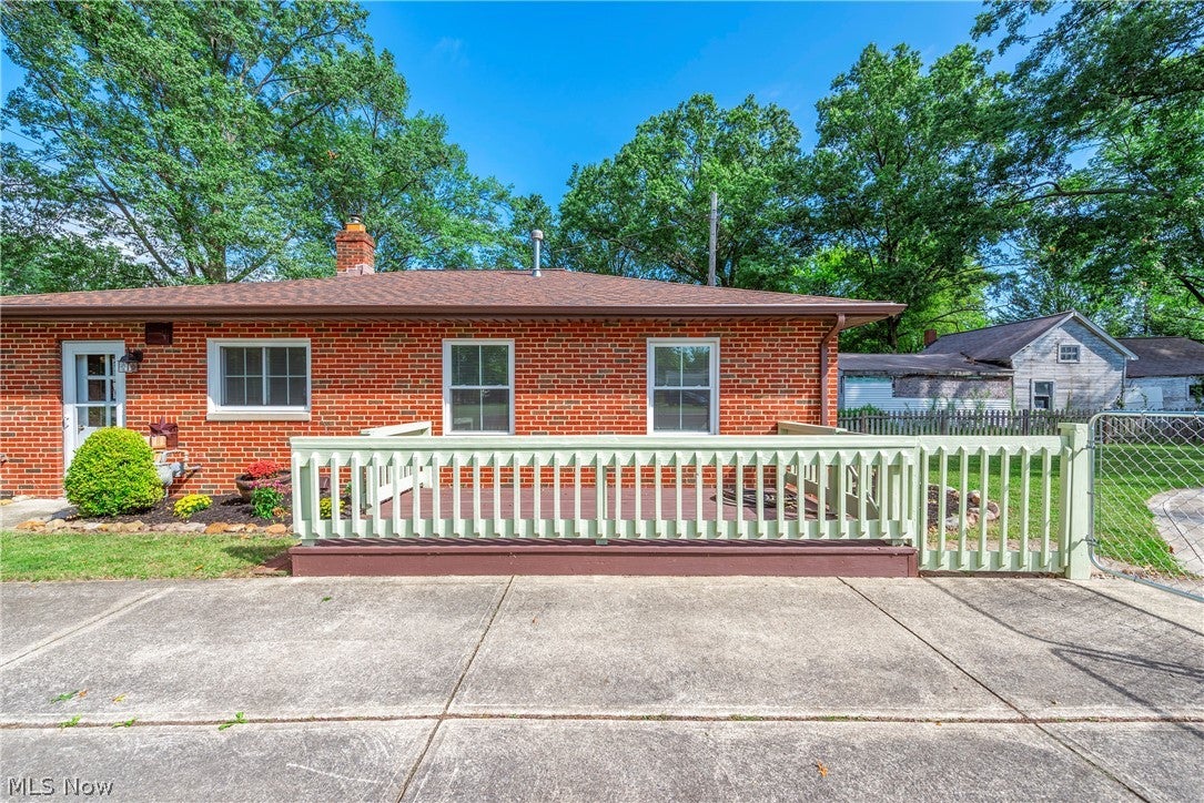1565 Canterbury Road