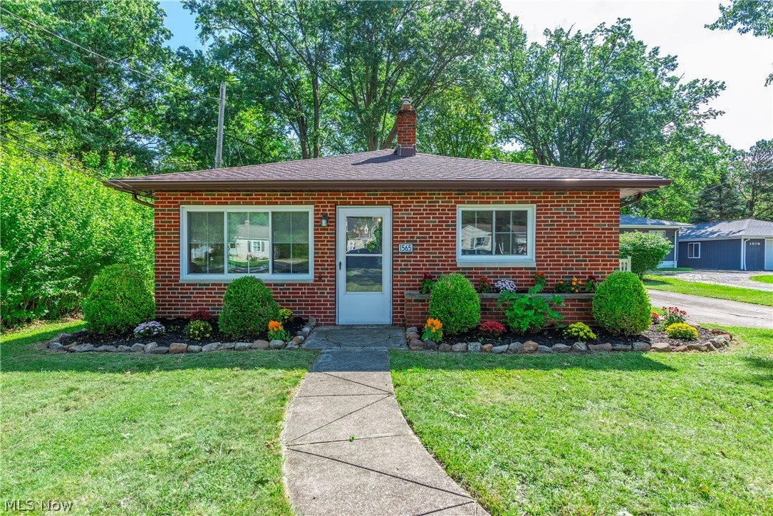 1565 Canterbury Road