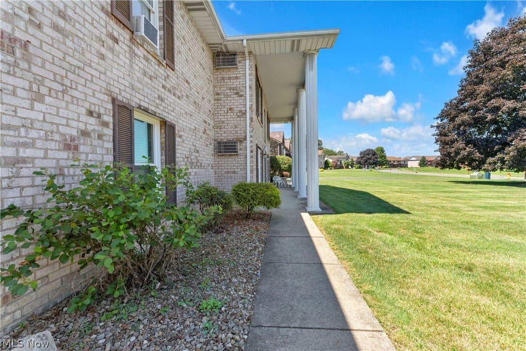 900 Pearson Circle 1