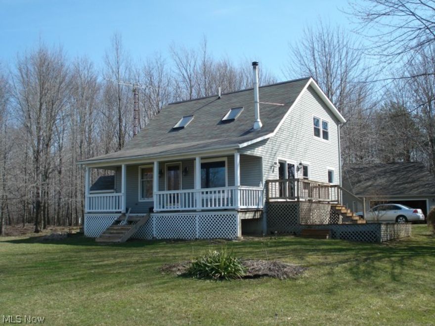 This very secluded newer bungalow awaits its new owner! Featuring 3 beds, 2 baths, living room with vaulted, cedar ceilings,beautiful country kitchen, full basement with walk-out, loads of nature scenes and natural sunlight! Home is set 600 feet of the road and surrounded by woods, has a barn and 24x24 detached garage!Enjoy the evenings on the covered front porch overlooking the backyard and 1/4 acre pond! Don't miss this home for a great value!