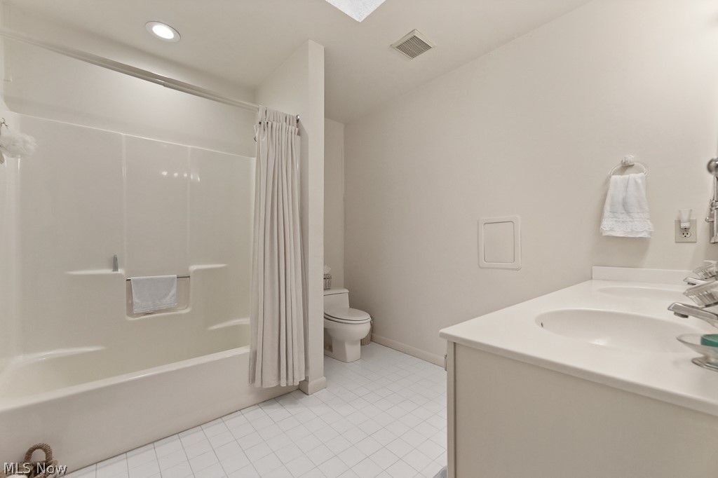 Village Brookwood Condo - Residential