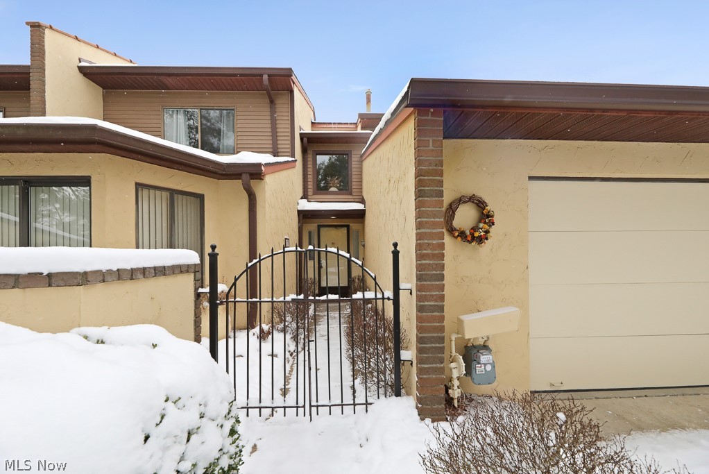 Village Brookwood Condo - Residential