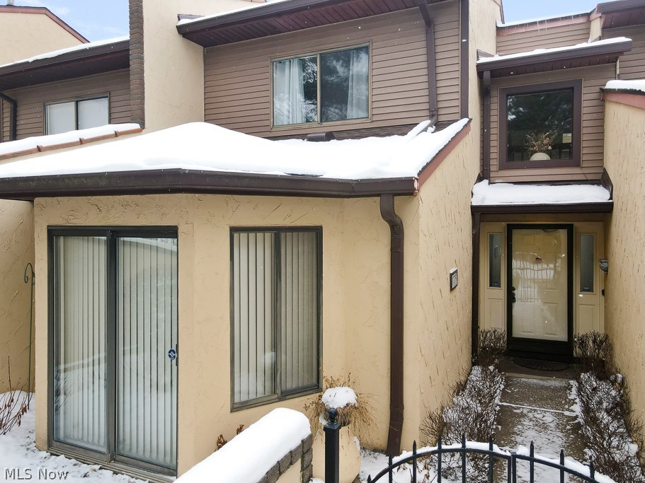 Village Brookwood Condo - Residential