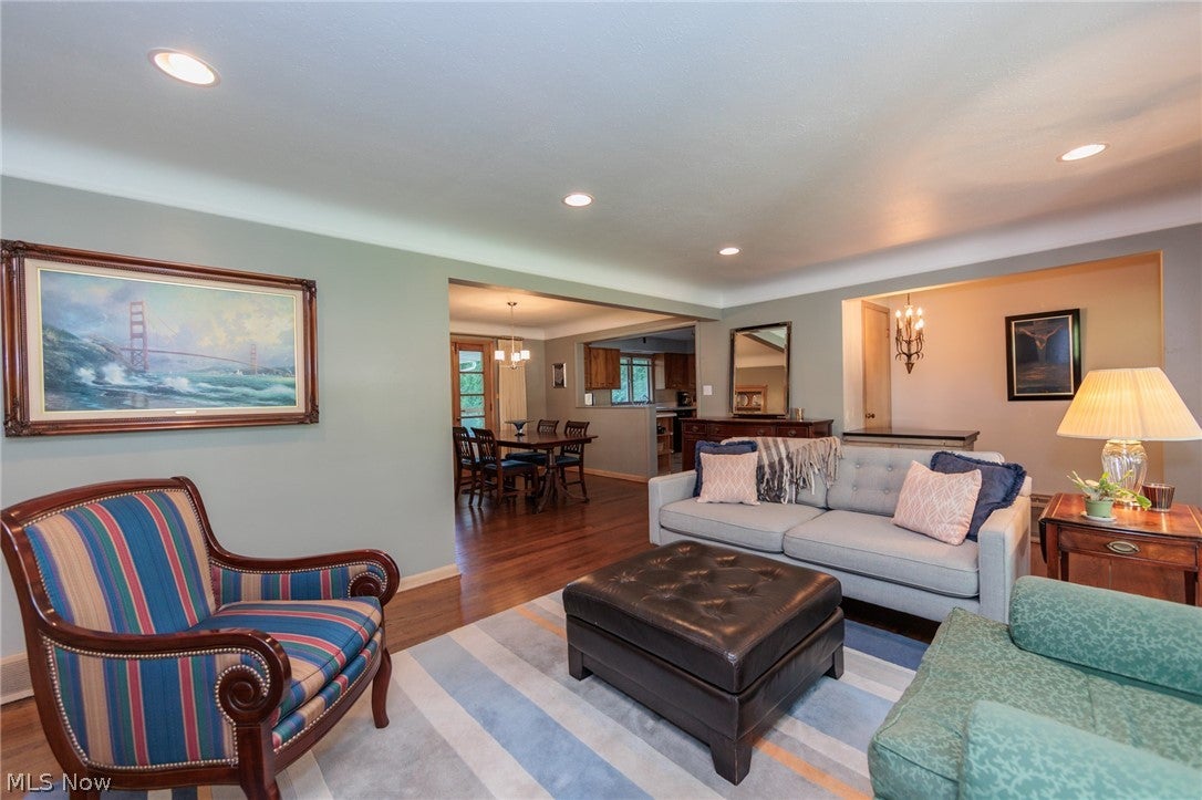 22015 Cottonwood Drive