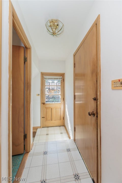 Tiny photo for 22015 Cottonwood Drive, Rocky River, OH 44116 (MLS # 5245352)
