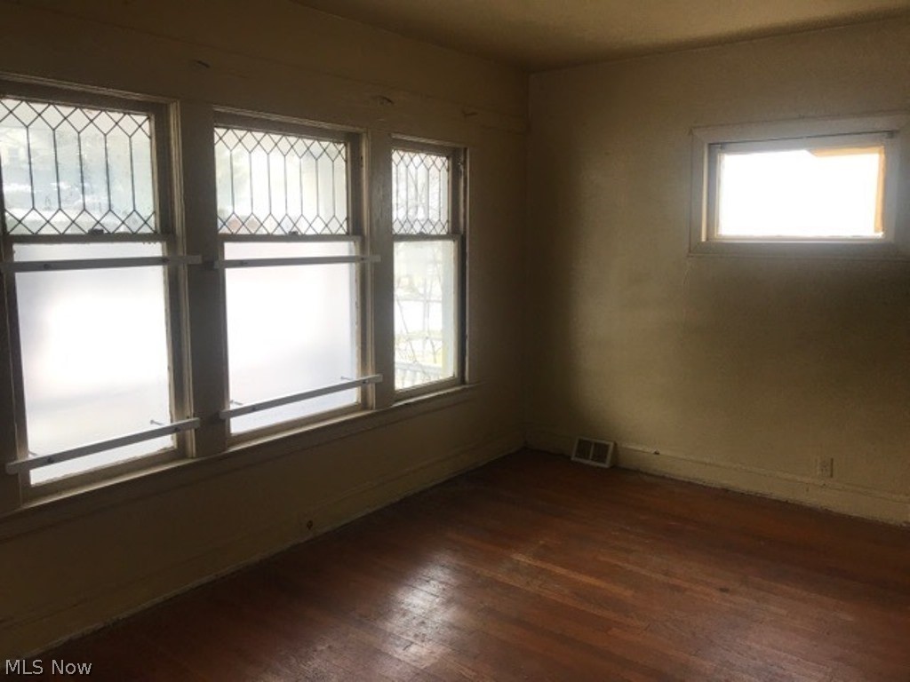 H Prochaska & F E Koncanas Un - Residential