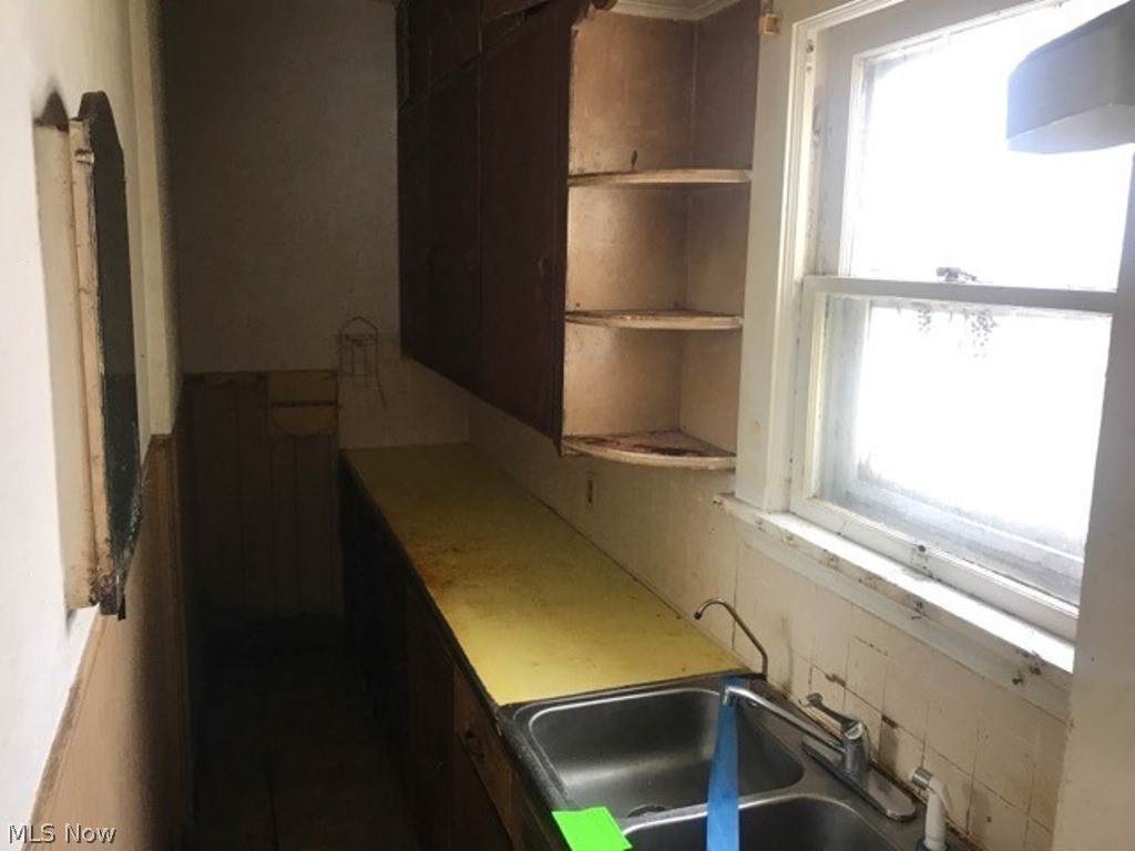 H Prochaska & F E Koncanas Un - Residential