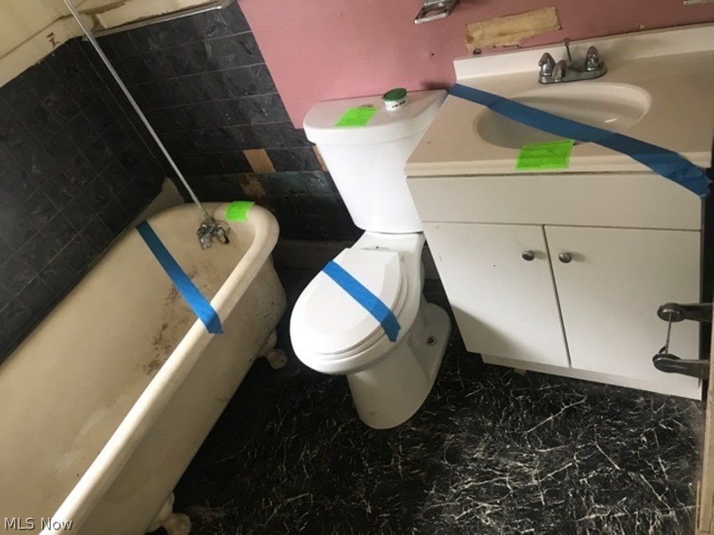 H Prochaska & F E Koncanas Un - Residential