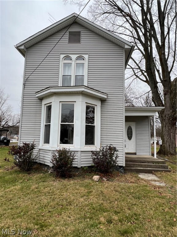Owner relocated!!! Enjoy this spacious 2 to 3 bedroom home! Beautiful bay window lets in lots of natural light. Large rooms featuring newer flooring, ceramic and carpeting. Furnace approximately 7 years old. Come take a look!