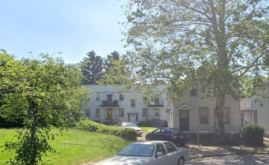 Great investment opportunity!!! This property has 5 units, a 4-unit building and a 3-bedroom single family home, with 100% occupancy, all tenants are on month-to-month leases. This property has been very well maintained and upkept, features a new roof on the apartment building (July 2021).