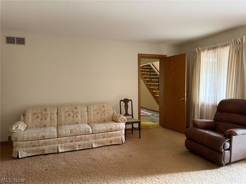 Tiny photo for 7421 W Parkside Drive, Youngstown, OH 44512 (MLS # 5221209)