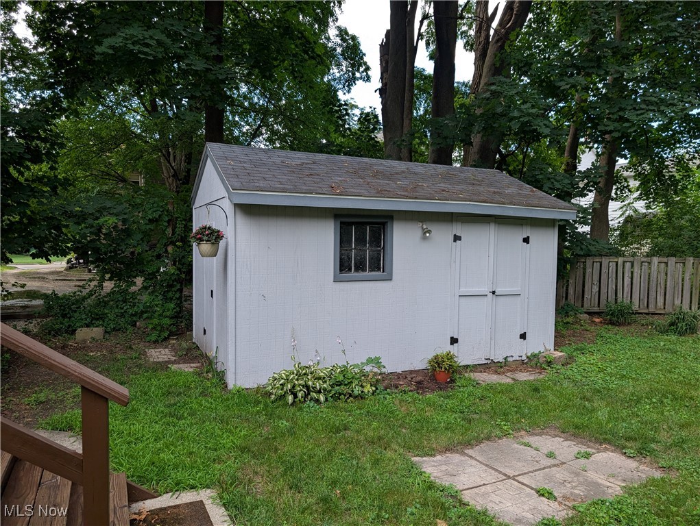 Mh Co - Residential Lease