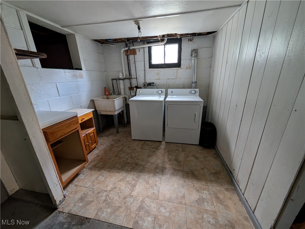 Mh Co - Residential Lease