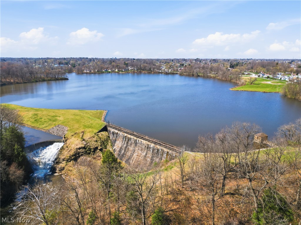 Hamilton Woods - Residential