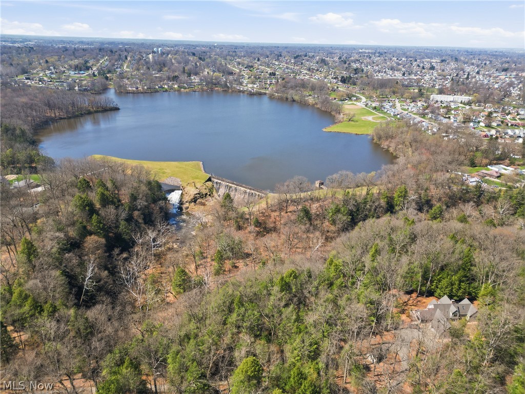 Hamilton Woods - Residential