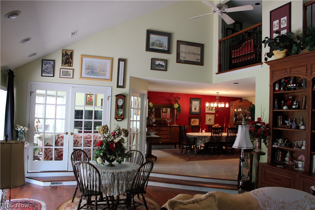 Warner Condo - Residential