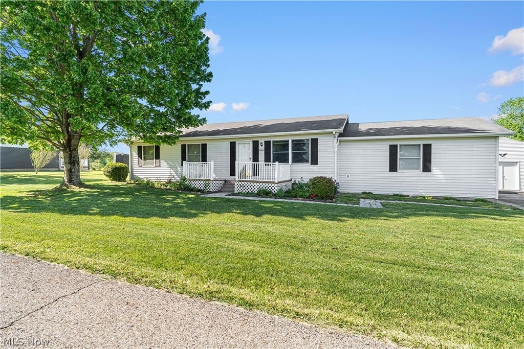 Photo of 5446 Shawnee Drive Dr, Albany, OH 45710 (MLS # 5205353)