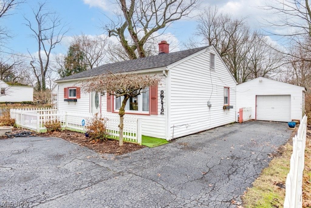 Photo of 2712 Ridge Avenue SE, Warren, OH 44484 (MLS # 5190562)