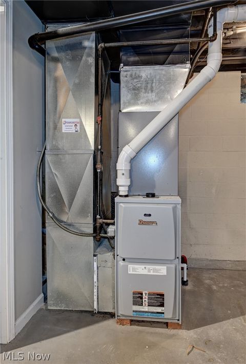 Tiny photo for 717 Pine Hills Drive SW, Massillon, OH 44646 (MLS # 5203062)