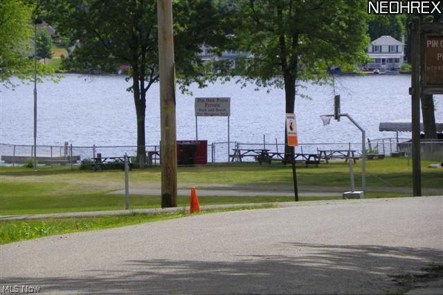 Pin Oak Point - Residential