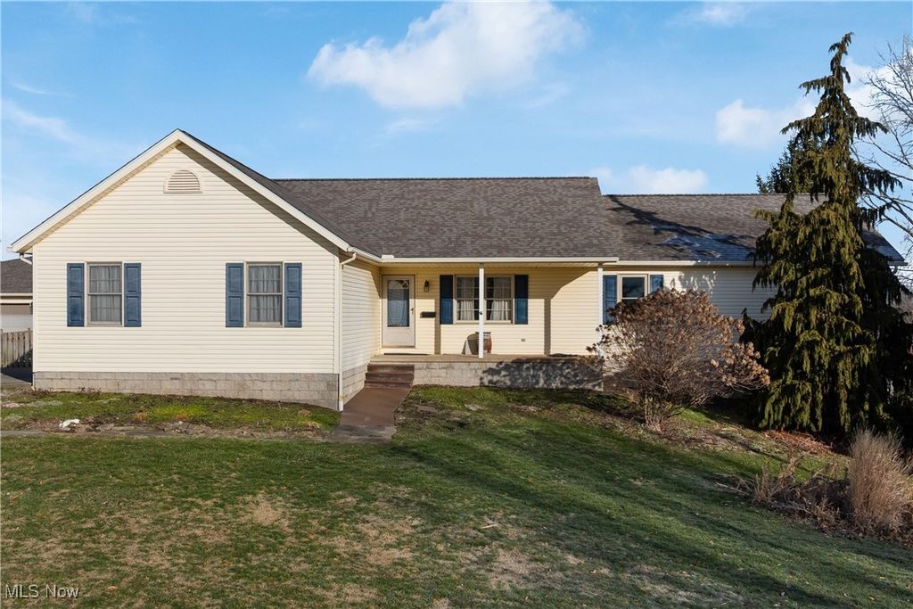 Photo of 5773 Smith Kramer Street NE, Hartville, OH 44632 (MLS # 5181442)