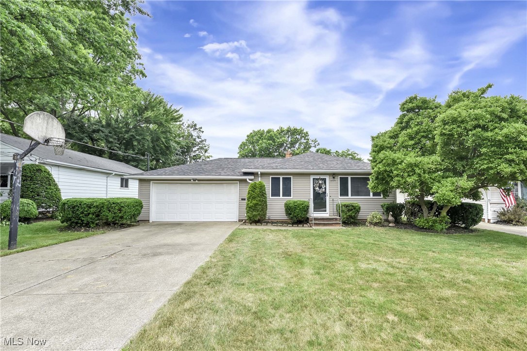 3990 River Lane