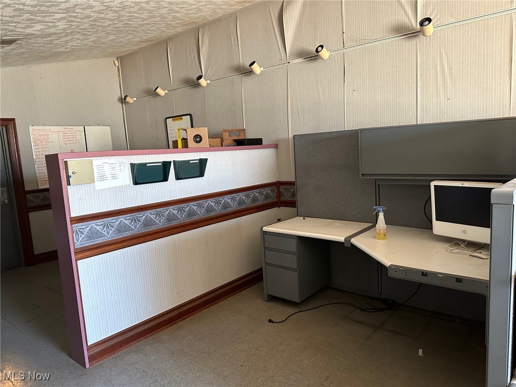 Ravenna Bldg Co - Commercial Sale