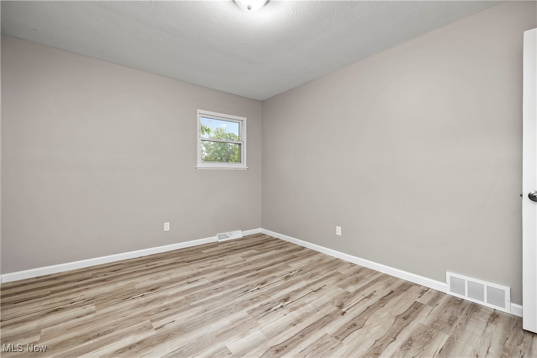 6265 Jaycox Road, North Ridgeville, Ohio image 23