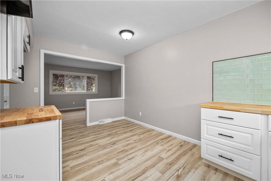 6265 Jaycox Road, North Ridgeville, Ohio image 13