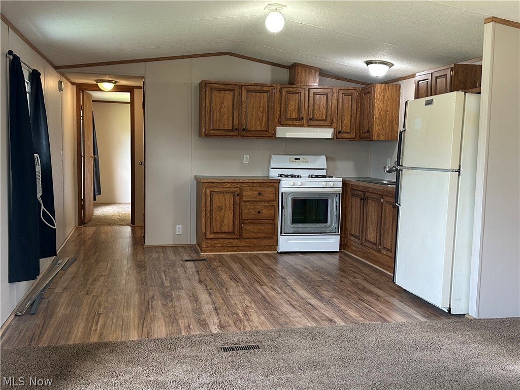 12205 Goshen Road 84
