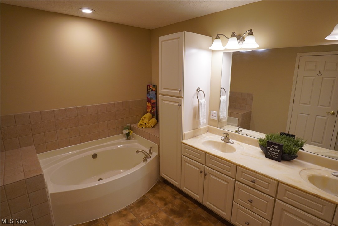 Prestwick Pointe Ph Four - Residential