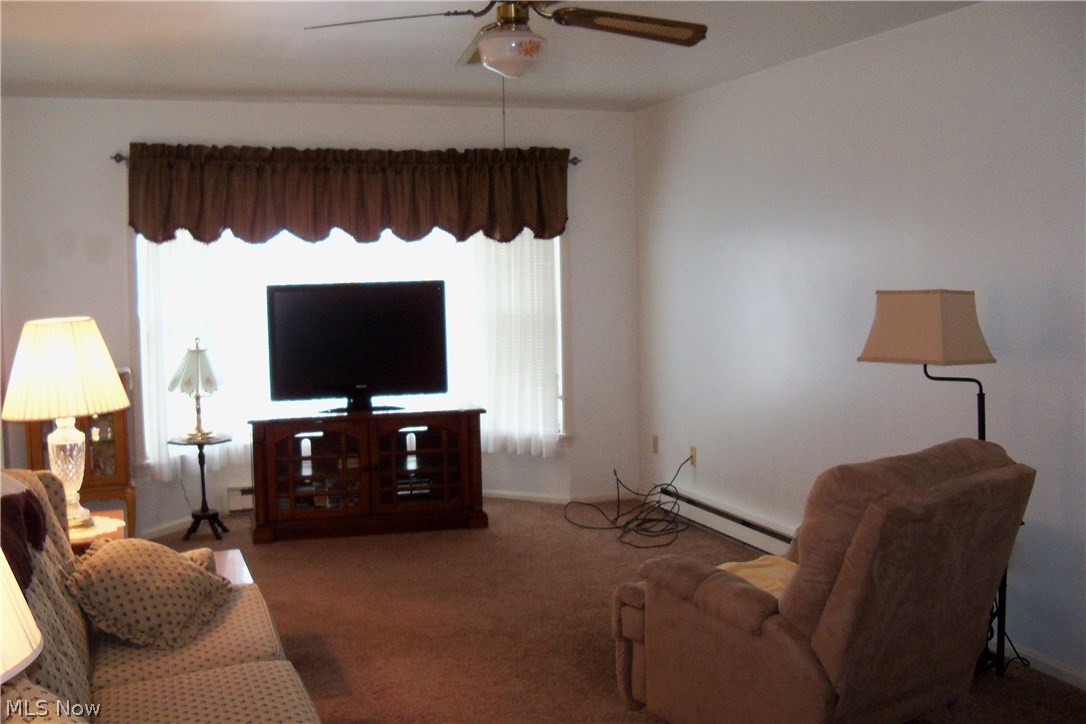 Seven Oaks Condo - Residential