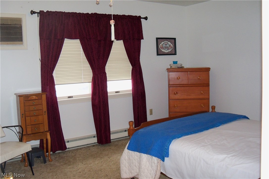 Seven Oaks Condo - Residential