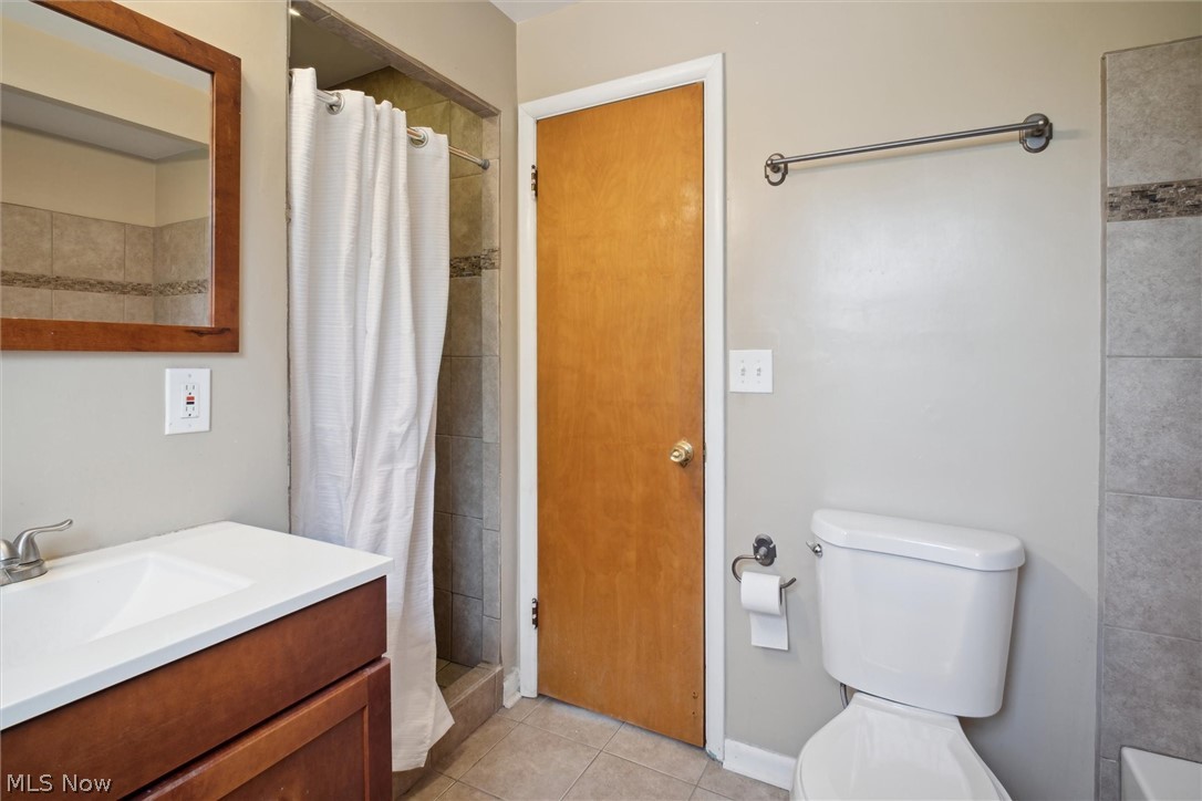 Fredwick W Blatzs Pkwy All - Residential Lease