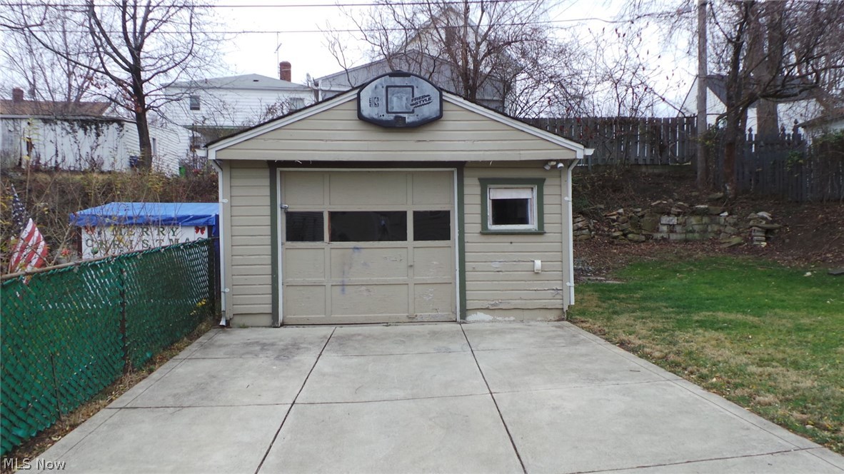 Garfield Pkwy Allot - Residential