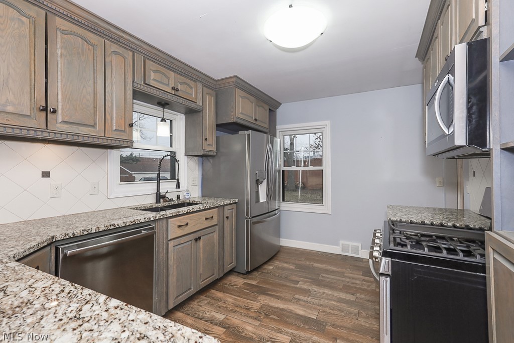 Homesite Cos Brookview 03 - Residential