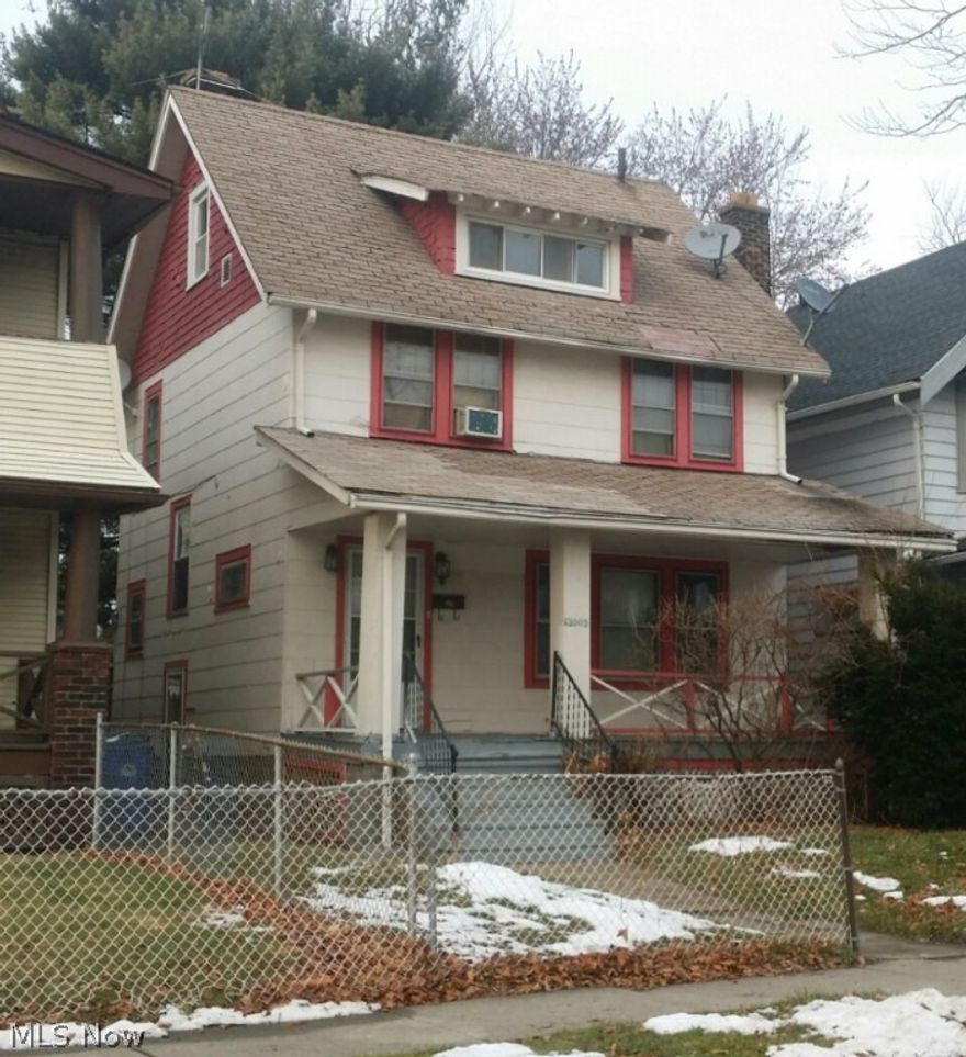 Great investment opportunity.  This 3 bedroom, 1 bath investment property is currently rented and the tenant wants to stay.  This is not a bank owned or short sale property.  Seller is very motivated.