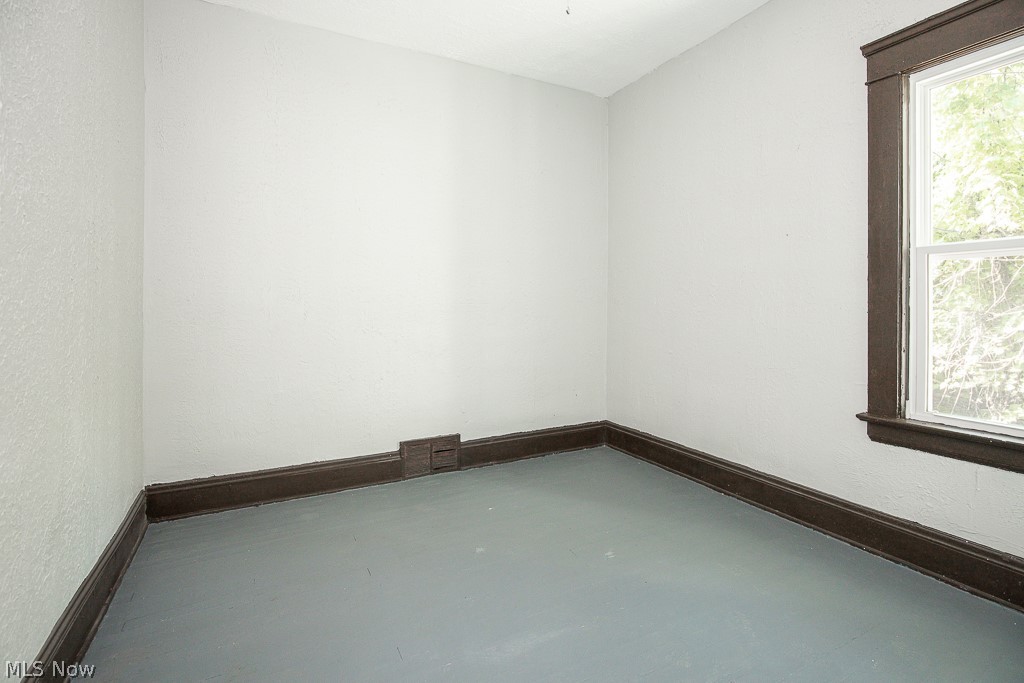 C E Realty Co - Residential Income