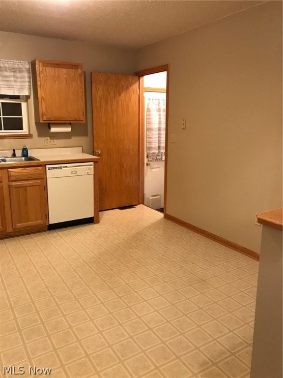 Walker Britton - Residential Lease