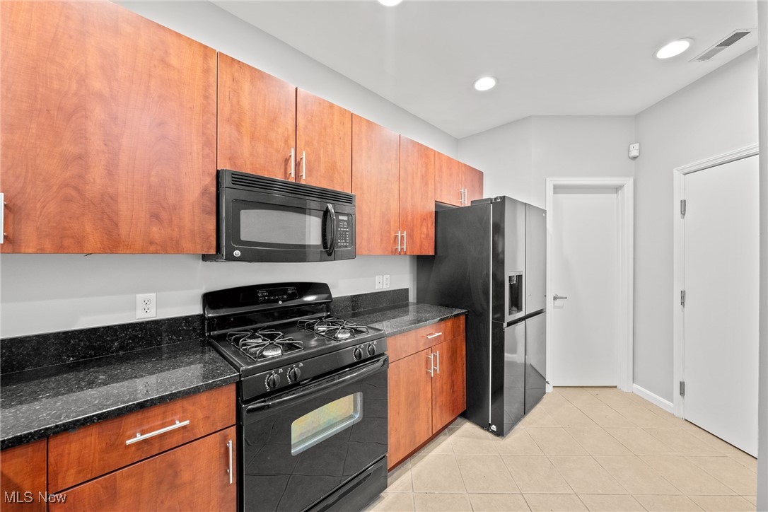 3219 Euclid Heights Boulevard, Cleveland Heights, Ohio image 17
