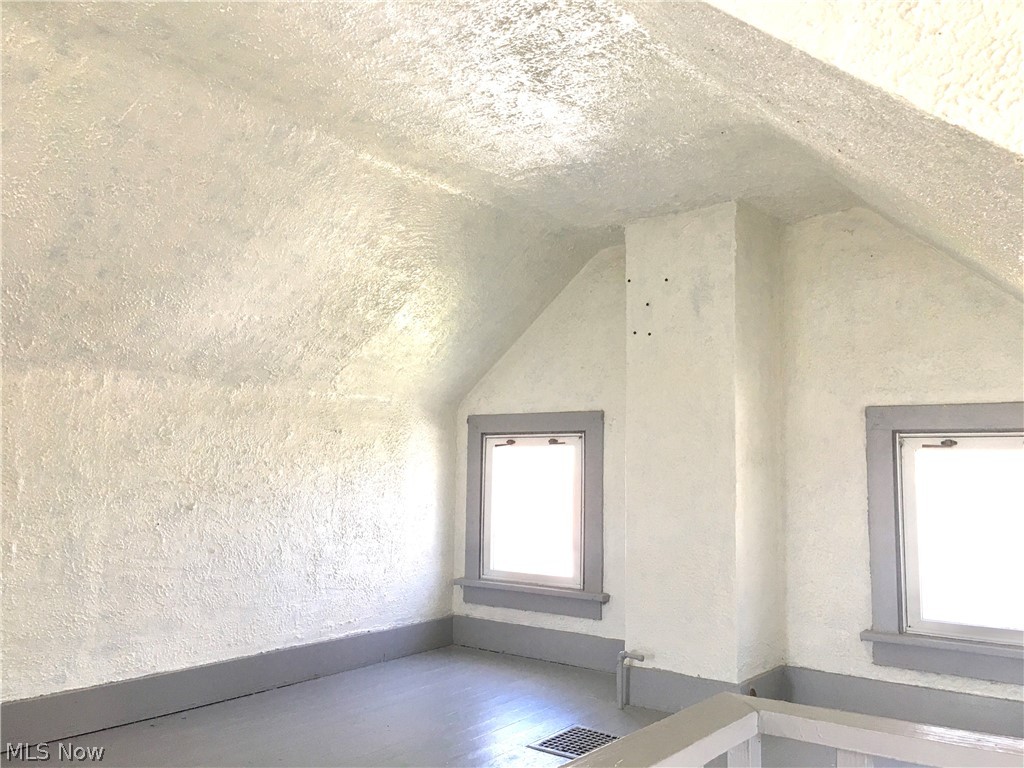 Kenmore Park - Residential Lease