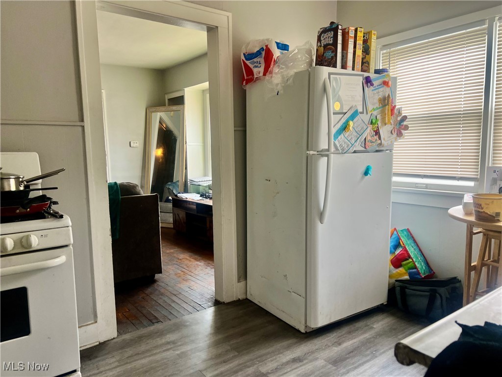 Warner Realty Companys - Residential Income