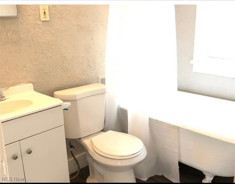 Warner Realty Companys - Residential Income