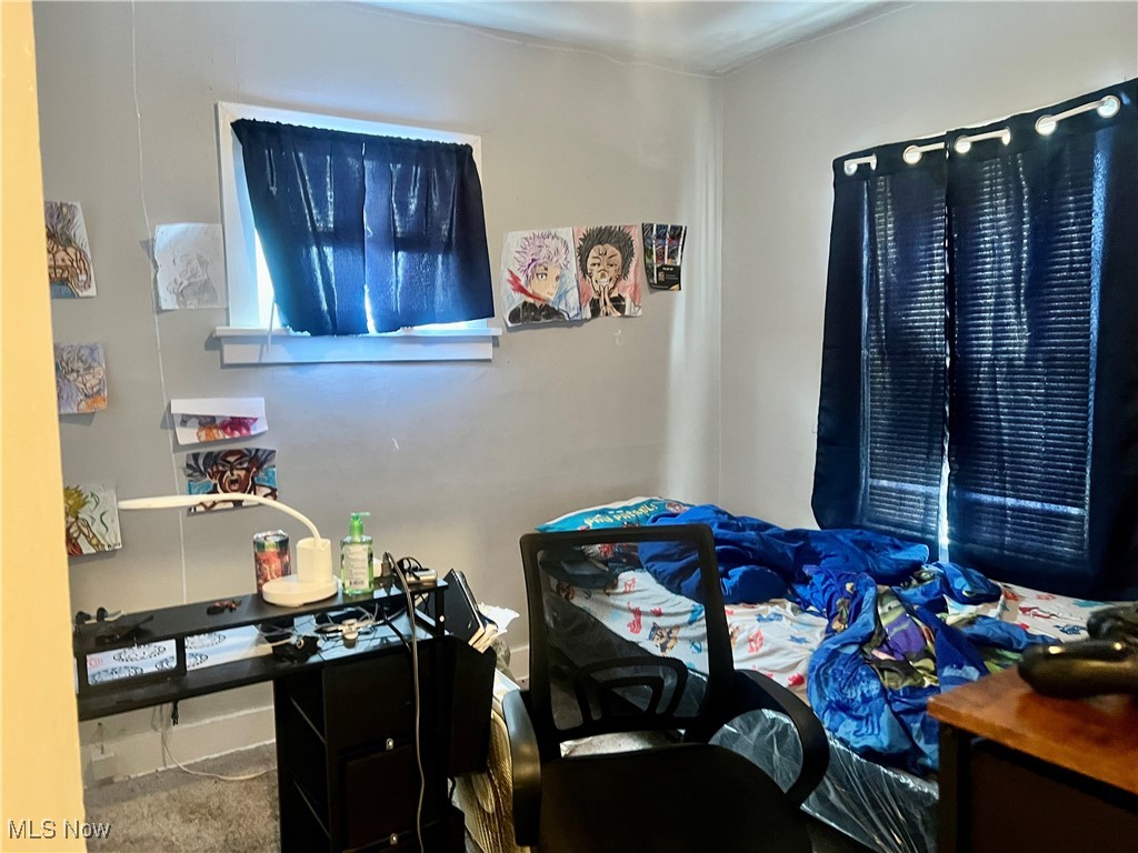 Warner Realty Companys - Residential Income