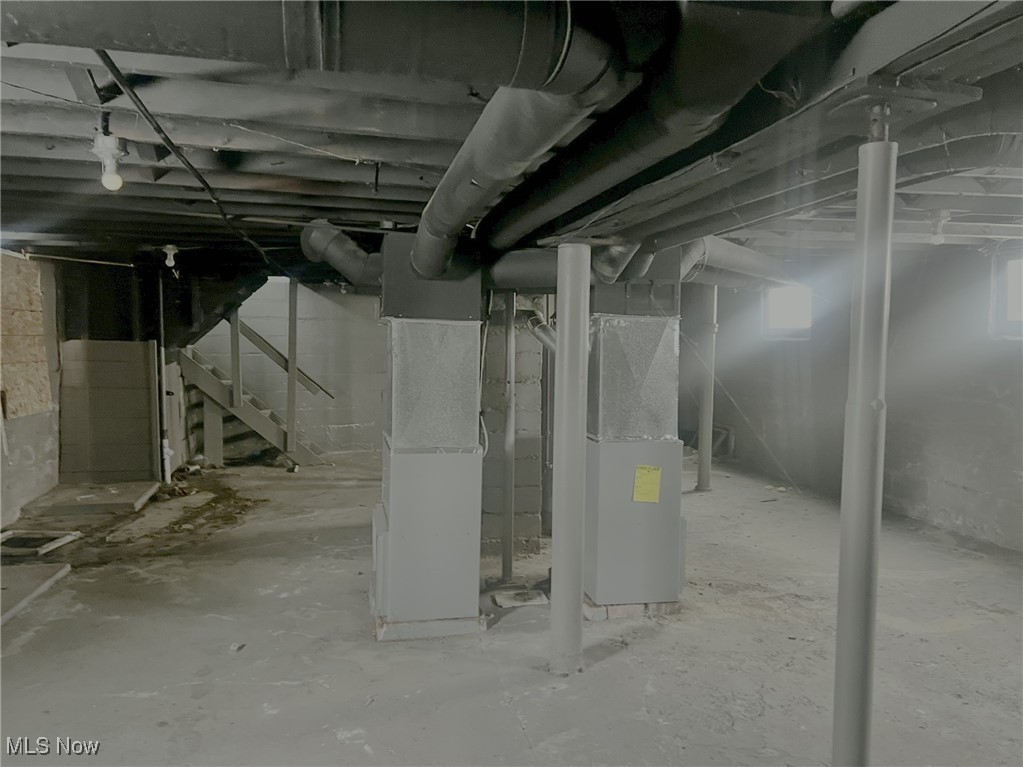 Warner Realty Companys - Residential Income