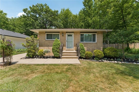Homes For Sale - 223 Dorland Avenue<br/> Berea, OH 44017