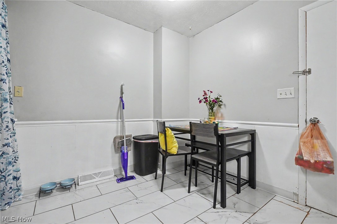 East Market Acres - Residential Income